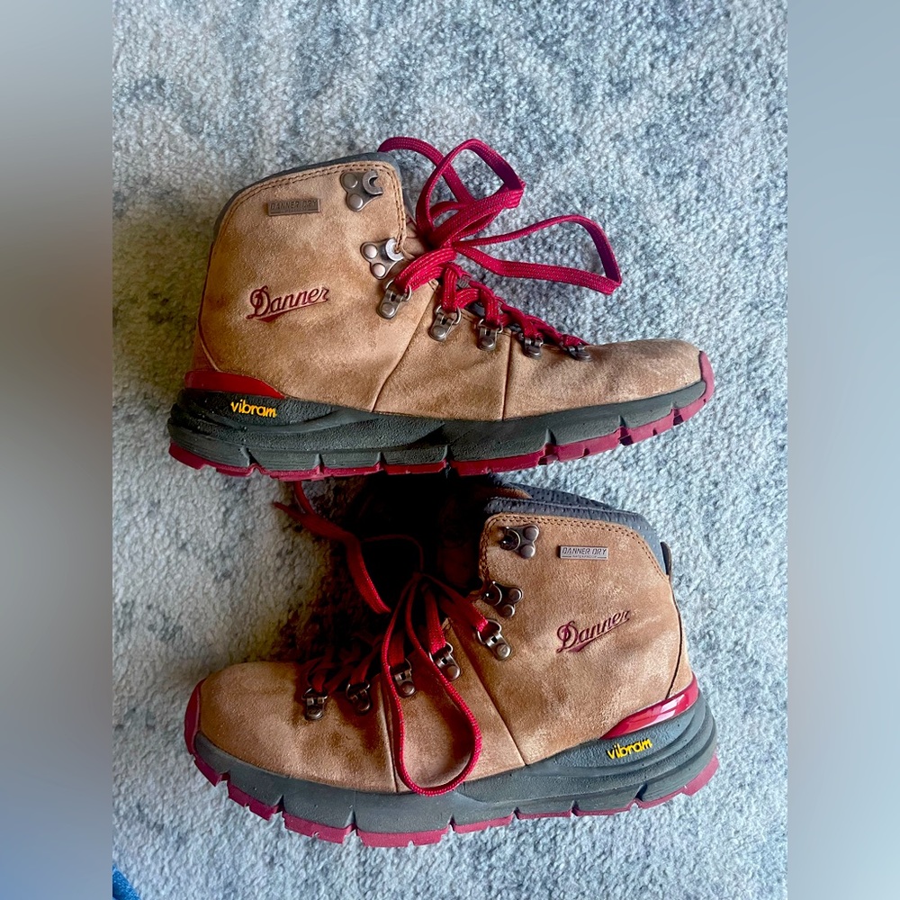 Danner Mountain 600 Leaf GORE-TEX Hiking Boots - Women's